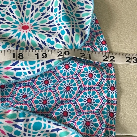 Ocean Avenue swimwear mosaic peek tankini top NWT size large adjustable straps - Picture 11 of 14